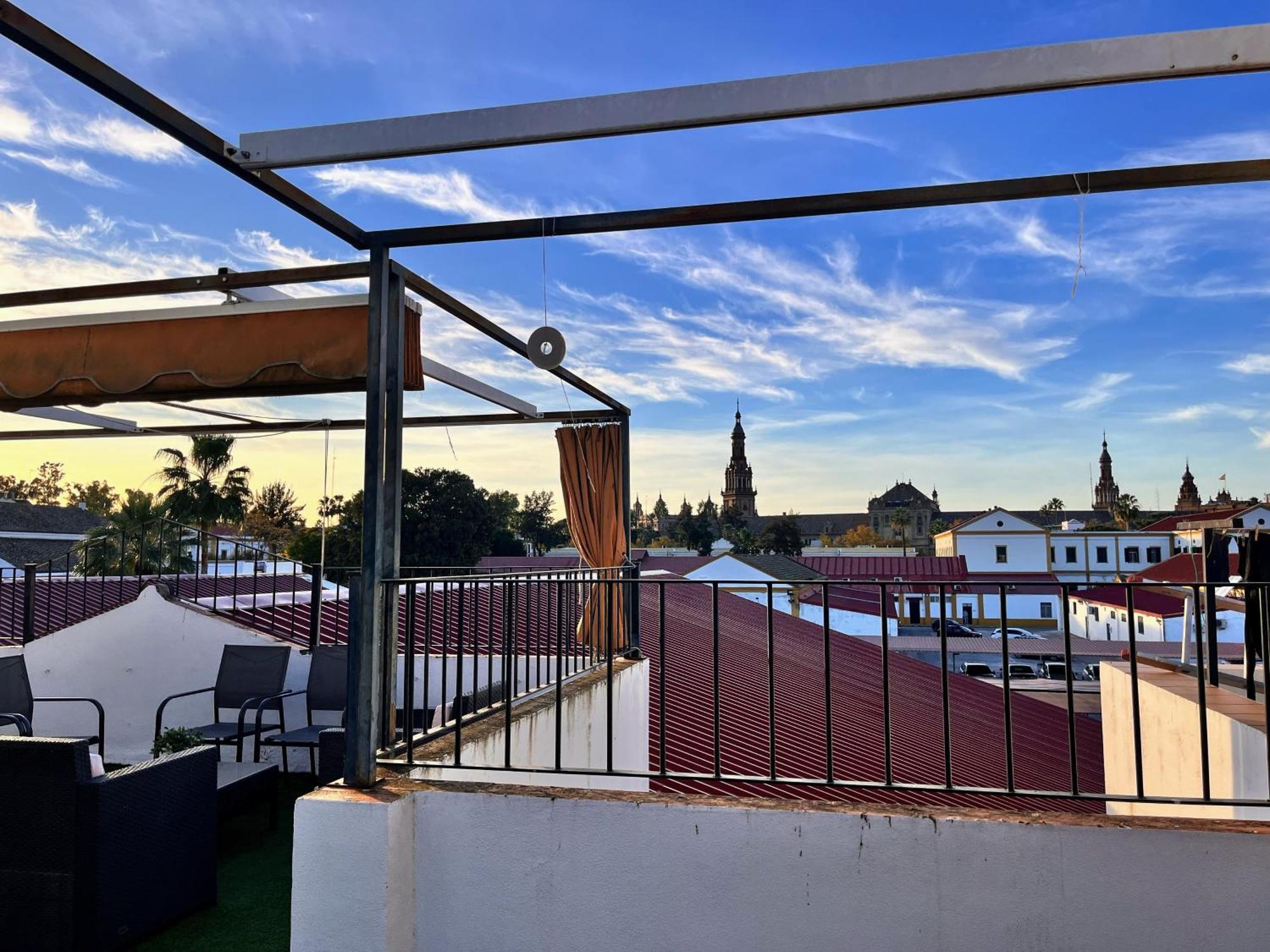 Plaza Espana Family House Севилья Экстерьер фото