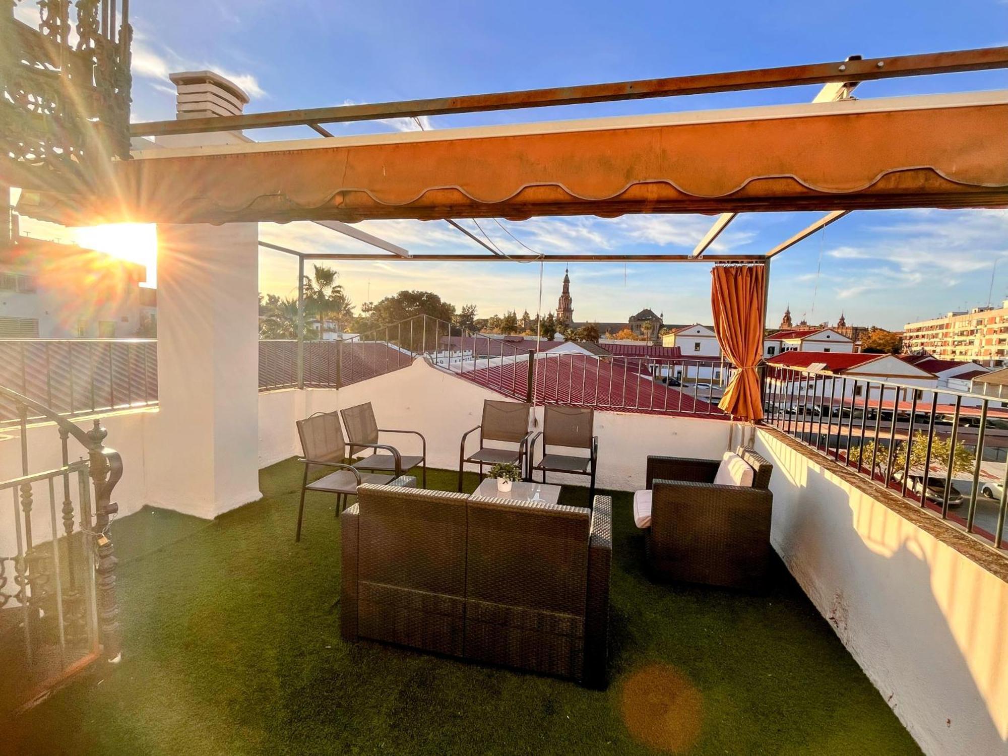 Plaza Espana Family House Севилья Экстерьер фото