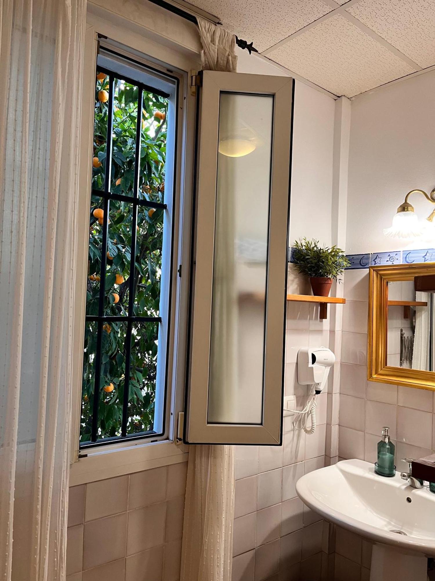 Plaza Espana Family House Севилья Экстерьер фото